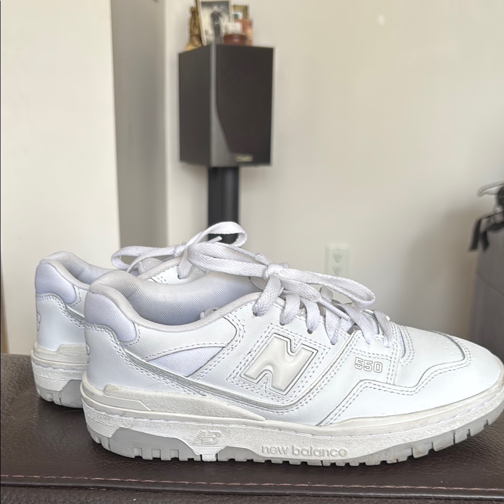 Kids/Women New Balance 550 White Sneakers